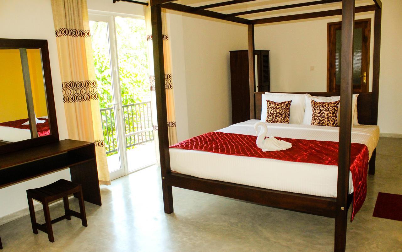 Villa Marina Хиккадува Экстерьер фото