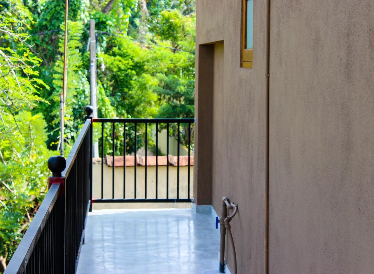 Villa Marina Хиккадува Экстерьер фото