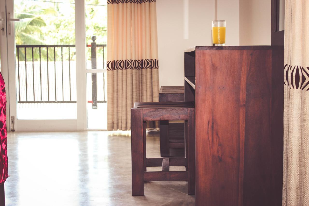 Villa Marina Хиккадува Экстерьер фото