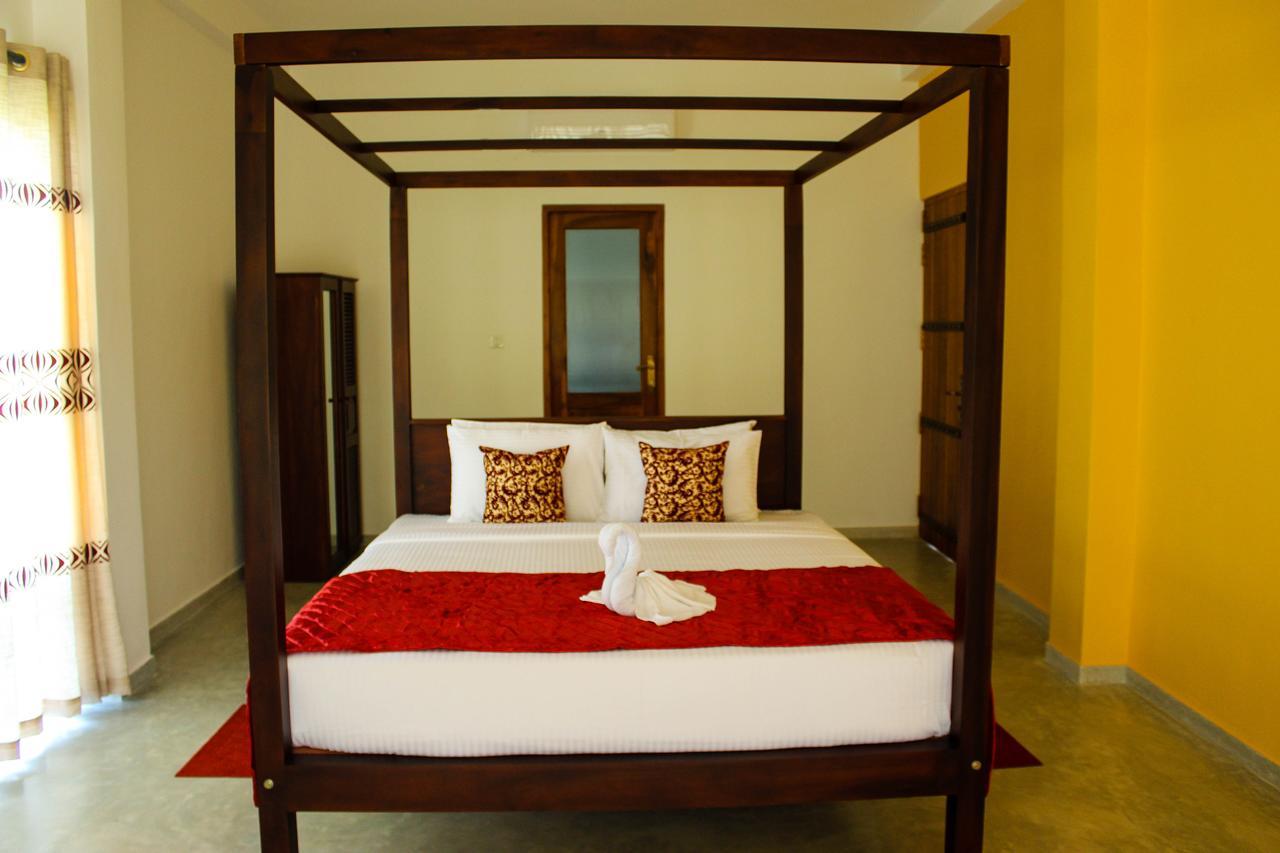 Villa Marina Хиккадува Экстерьер фото